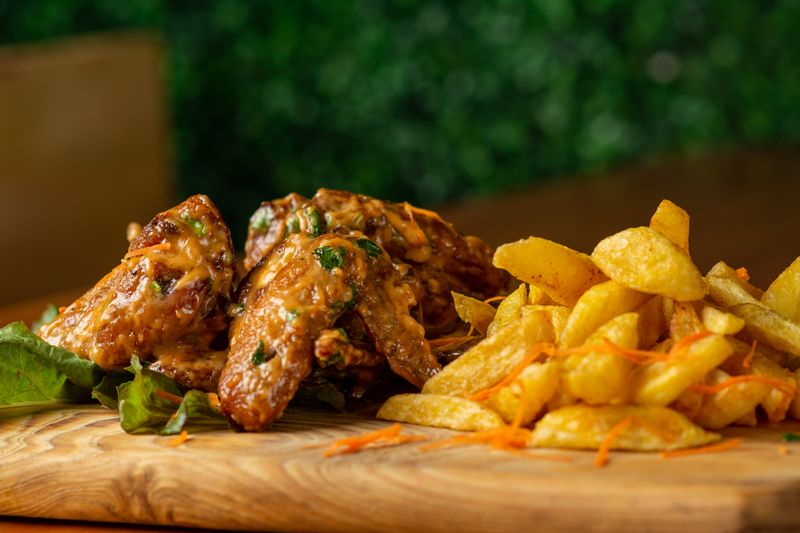 Wing Snob boneless wings bundle promotion